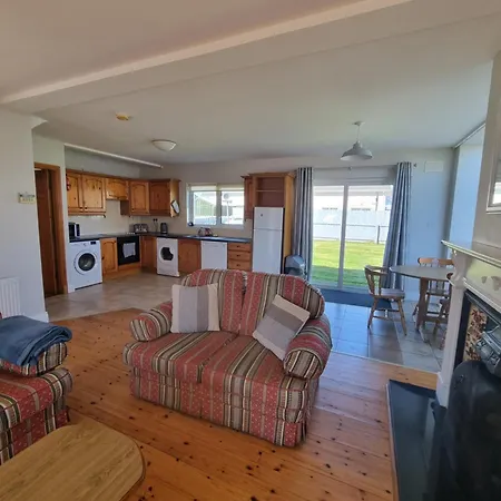 Surferscove House بيت للعطل *